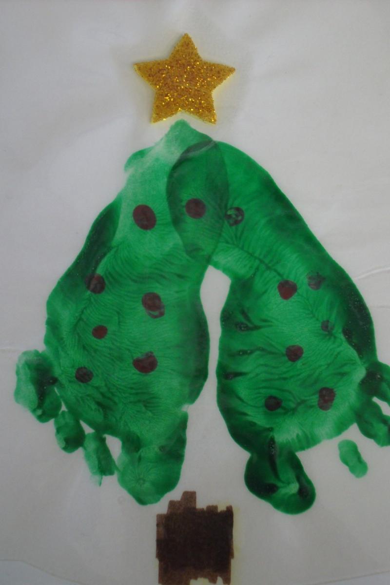 Oh The Many Ways To Make Christmas Trees In Preschool